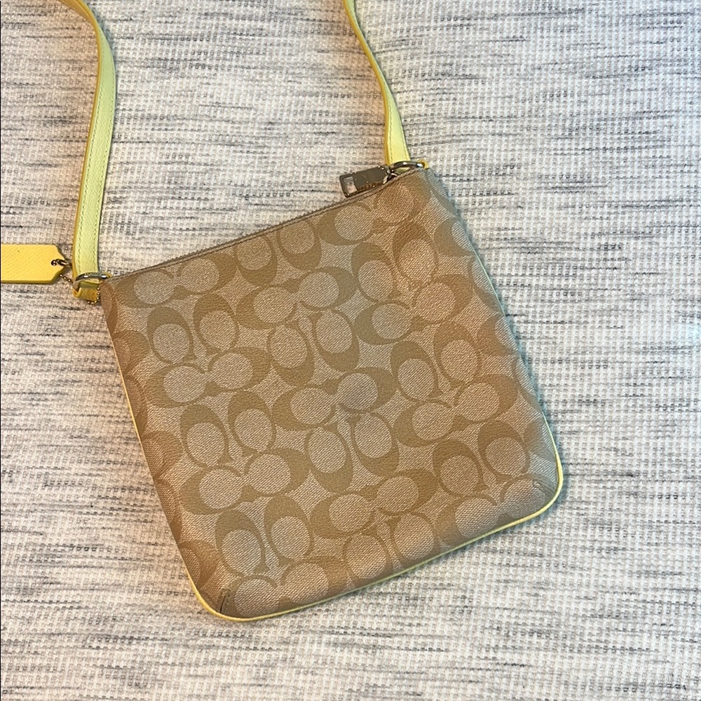Coach Yellow and Brown Crossbody Bag - Picture 3 of 6